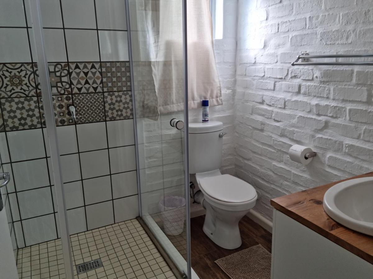 Greenhouse Accommodation 图尔巴 外观 照片