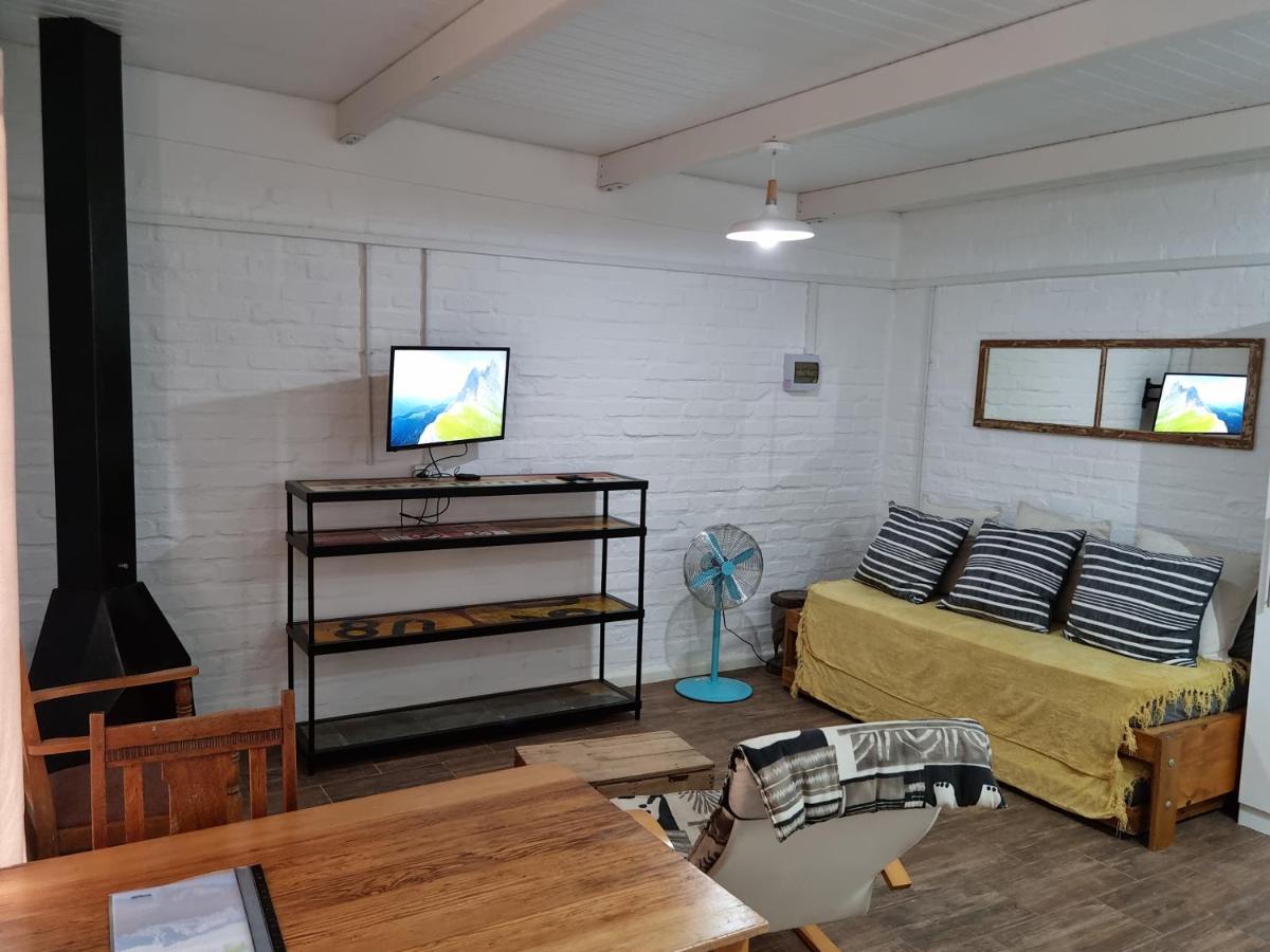 Greenhouse Accommodation 图尔巴 外观 照片