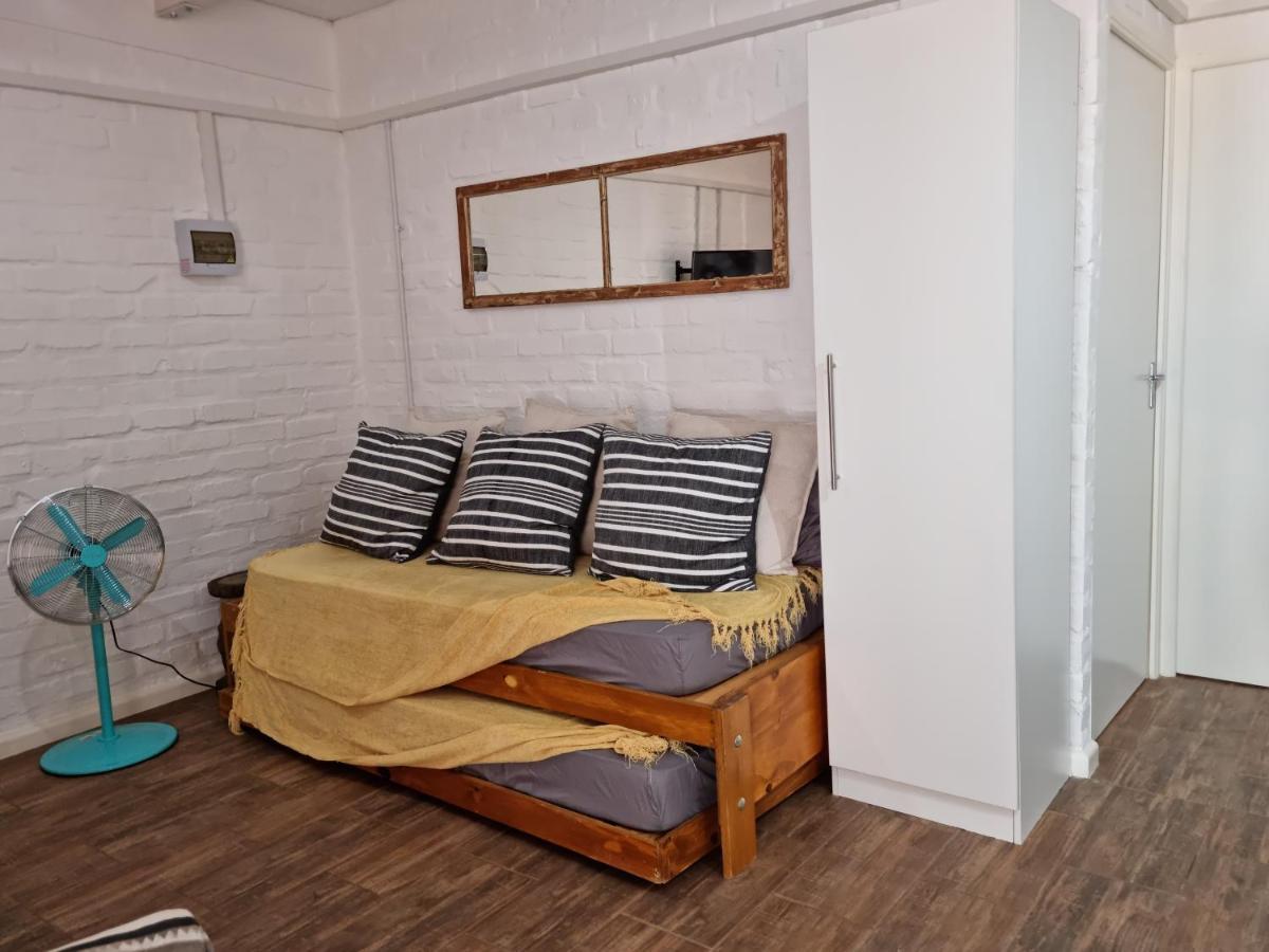 Greenhouse Accommodation 图尔巴 外观 照片
